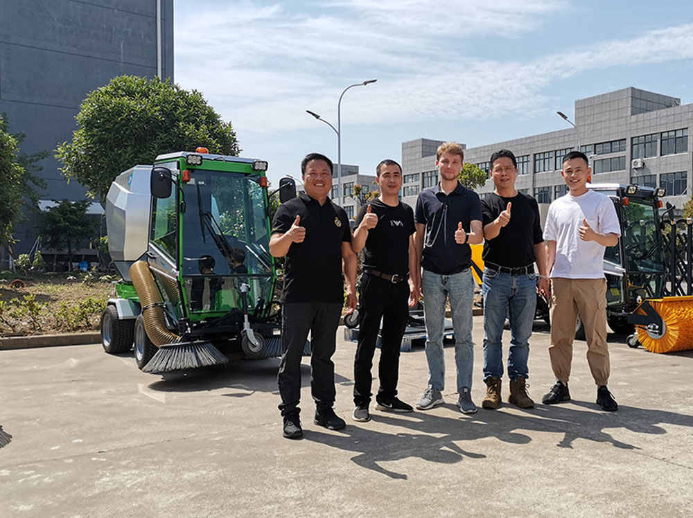 接收俄羅斯客戶到廠驗機